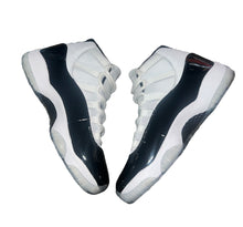 Load image into Gallery viewer, Jordan 11 Concord
