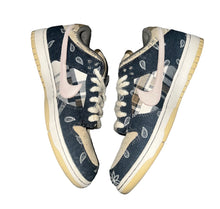 Load image into Gallery viewer, Nike SB Dunk Low Travis Scott
